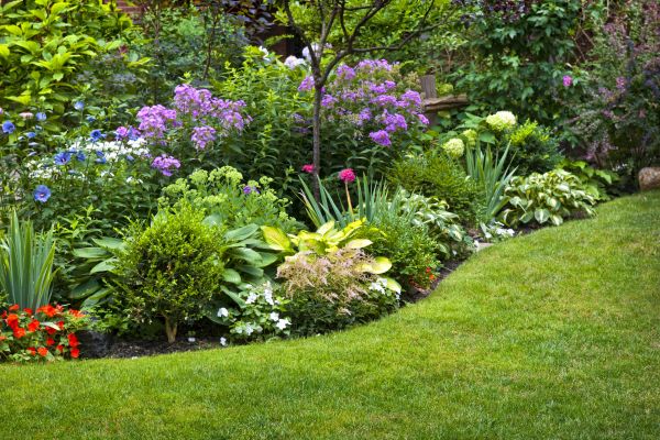 Flower Bed Service in Stillwater