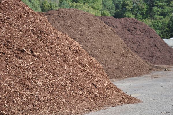 Brown Mulch Delivery in Stillwater
