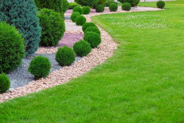 Edging Stones Installation in Stillwater